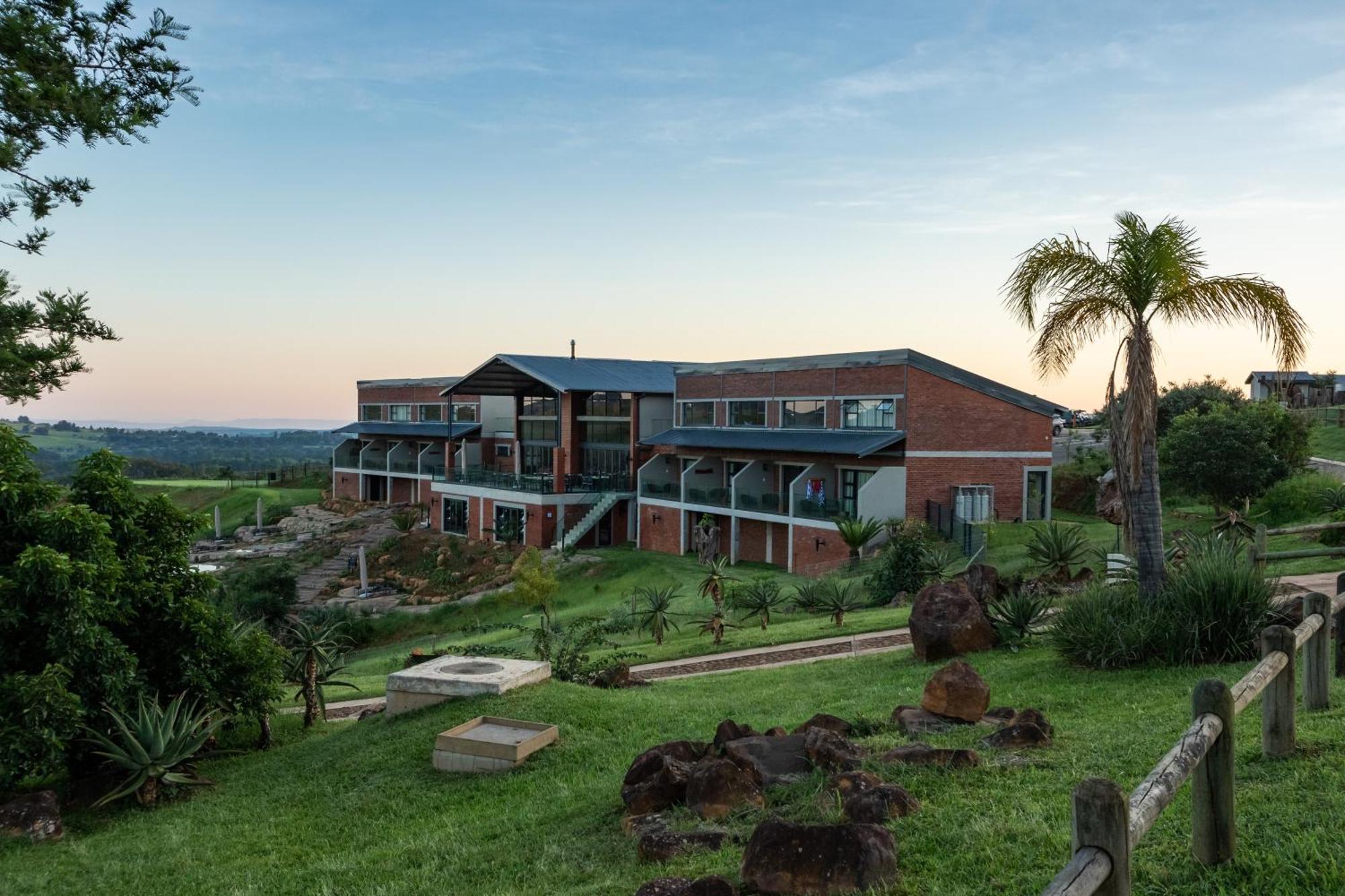 Dragonview Lodge Champagne Valley Exterior foto